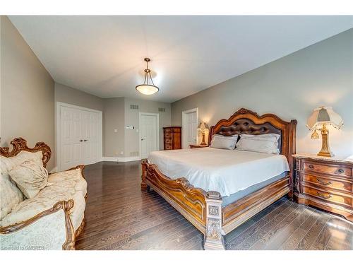 46 Ryland Terrace, Oakville, ON - Indoor Photo Showing Bedroom