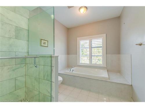 46 Ryland Terrace, Oakville, ON - Indoor Photo Showing Bathroom