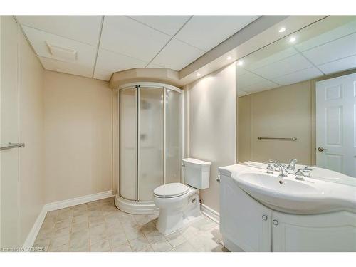 46 Ryland Terrace, Oakville, ON - Indoor Photo Showing Bathroom