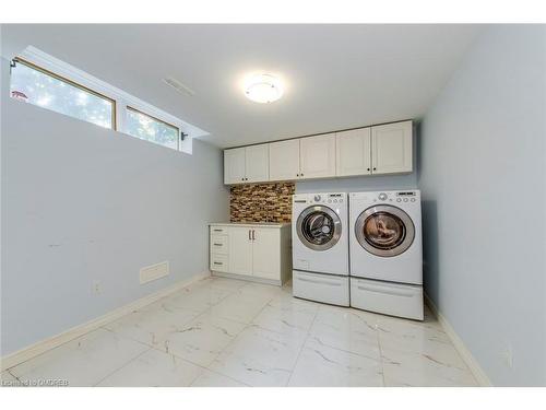 46 Ryland Terrace, Oakville, ON - Indoor Photo Showing Laundry Room