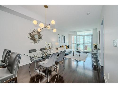 715-551 Maple Avenue, Burlington, ON - Indoor Photo Showing Dining Room