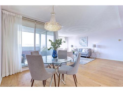 602-40 Harrisford Street, Hamilton, ON - Indoor Photo Showing Dining Room