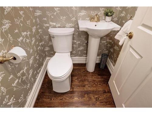 100 Whittington Place, Oakville, ON - Indoor Photo Showing Bathroom