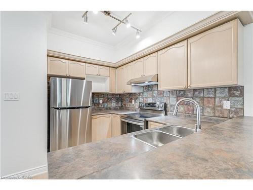 244 Glenashton Drive, Oakville, ON - Indoor Photo Showing Kitchen With Double Sink