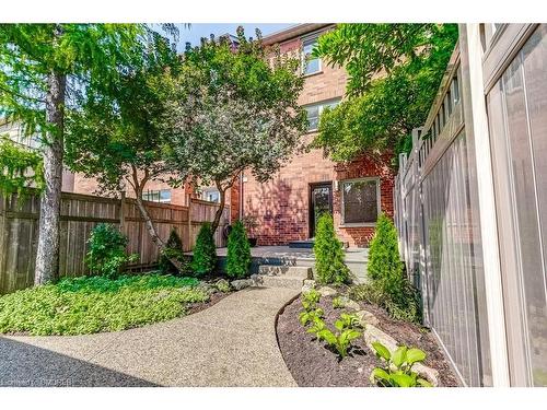 244 Glenashton Drive, Oakville, ON - Outdoor