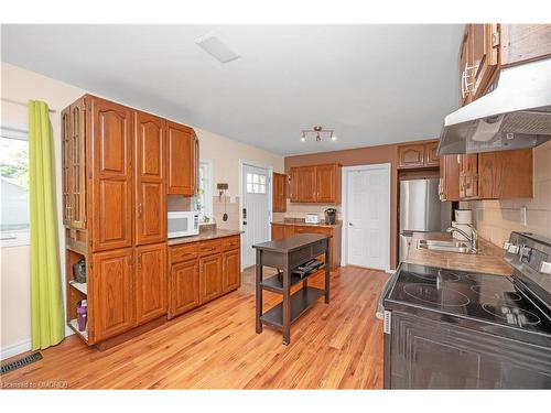 265 Dovercourt Road, Fort Erie, ON - Indoor Photo Showing Kitchen With Double Sink