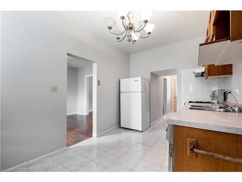 40 Greig Street, Hamilton, ON - Indoor Photo Showing Kitchen With Double Sink