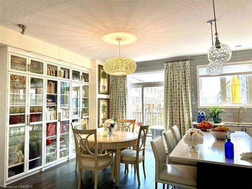 3095 Ernest Appelbe Boulevard, Oakville, ON - Indoor Photo Showing Dining Room