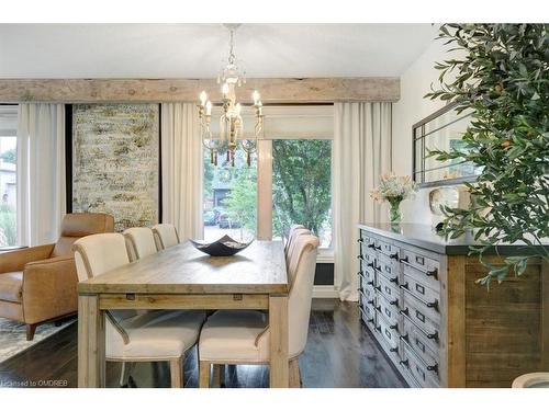 105 Osborne Crescent, Oakville, ON - Indoor Photo Showing Dining Room