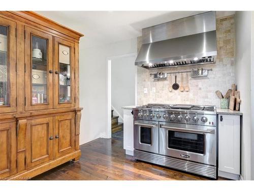 105 Osborne Crescent, Oakville, ON - Indoor Photo Showing Kitchen