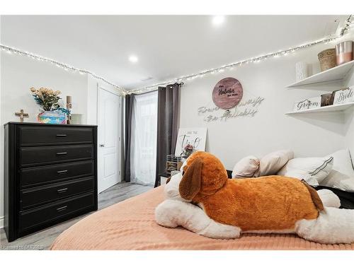 430 Murray Road, Penetanguishene, ON - Indoor Photo Showing Bedroom