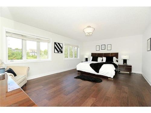 2331 Wuthering Heights Way, Oakville, ON - Indoor Photo Showing Bedroom