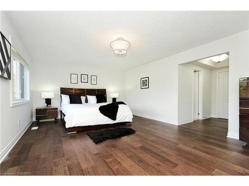 2331 Wuthering Heights Way, Oakville, ON - Indoor Photo Showing Bedroom