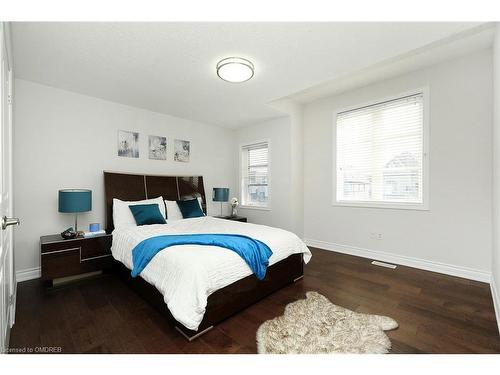 2331 Wuthering Heights Way, Oakville, ON - Indoor Photo Showing Bedroom