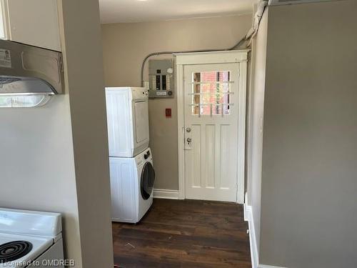 4-815 Main Street E, Hamilton, ON - Indoor Photo Showing Laundry Room