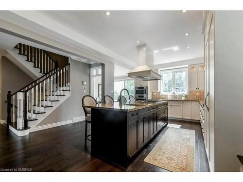 369 Potts Terrace, Milton, ON - Indoor Photo Showing Kitchen