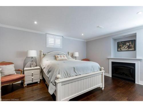 369 Potts Terrace, Milton, ON - Indoor Photo Showing Bedroom