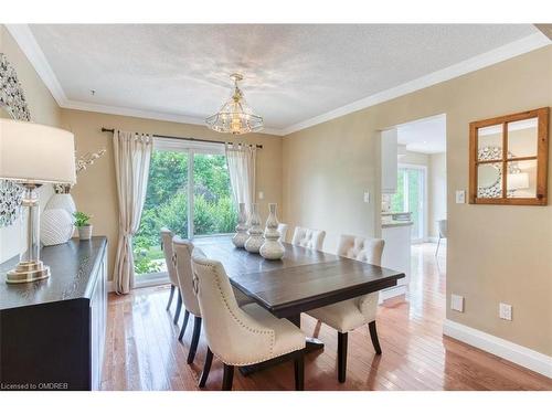 234 Spring Garden Road, Oakville, ON - Indoor Photo Showing Dining Room