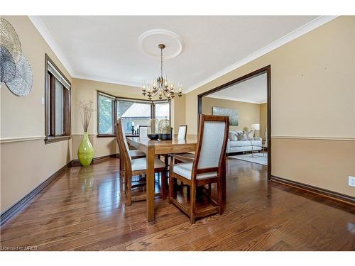 37 Heslop Court, Halton Hills, ON - Indoor Photo Showing Dining Room