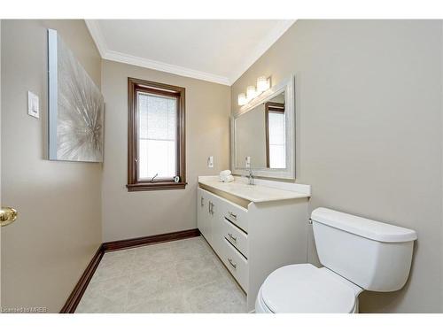 37 Heslop Court, Halton Hills, ON - Indoor Photo Showing Bathroom