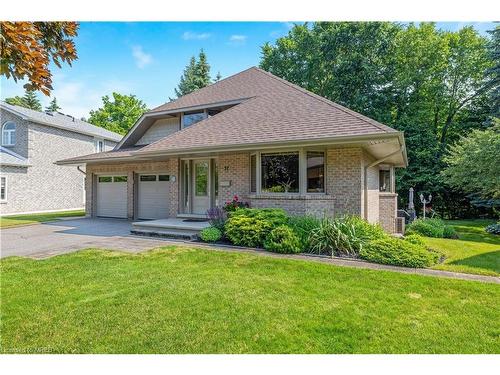 37 Heslop Court, Halton Hills, ON - Outdoor