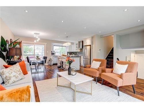 625 Braemore Road, Burlington, ON - Indoor Photo Showing Living Room