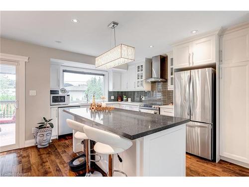 625 Braemore Road, Burlington, ON - Indoor Photo Showing Kitchen With Stainless Steel Kitchen With Upgraded Kitchen