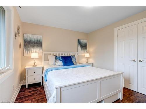 625 Braemore Road, Burlington, ON - Indoor Photo Showing Bedroom