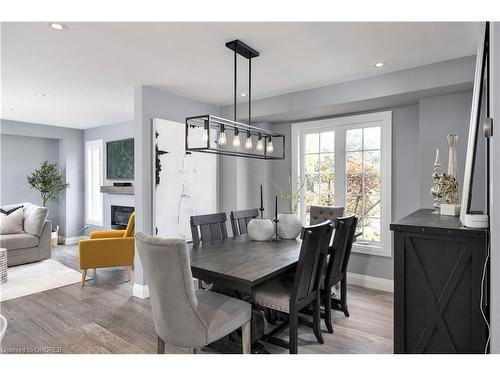 2042 Springdale Road, Oakville, ON - Indoor Photo Showing Dining Room