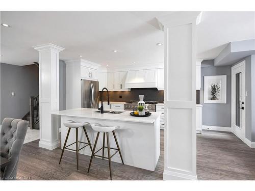 2042 Springdale Road, Oakville, ON - Indoor Photo Showing Kitchen