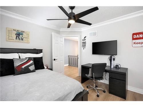 2042 Springdale Road, Oakville, ON - Indoor Photo Showing Bedroom