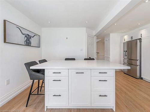 14 Pompano Court, Hamilton, ON - Indoor Photo Showing Kitchen