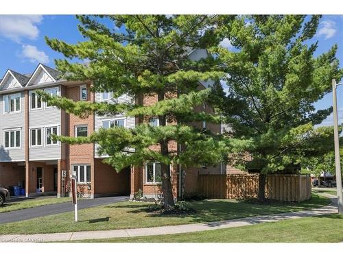 2320 Strawfield Court, Oakville, ON - Outdoor With Facade