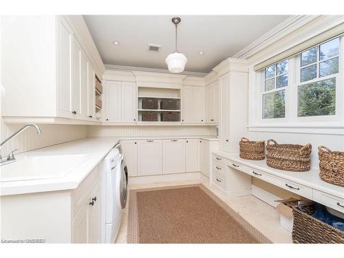 80 Cox Drive, Oakville, ON - Indoor Photo Showing Kitchen