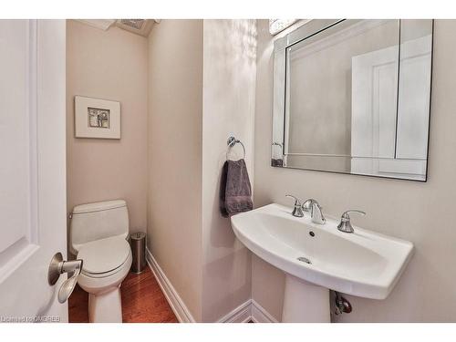 8 Inverhuron Trail, Oakville, ON - Indoor Photo Showing Bathroom