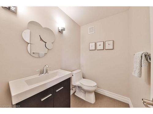 8 Inverhuron Trail, Oakville, ON - Indoor Photo Showing Bathroom