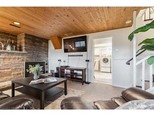 346 Trafalgar Court, Burlington, ON - Indoor Photo Showing Living Room With Fireplace