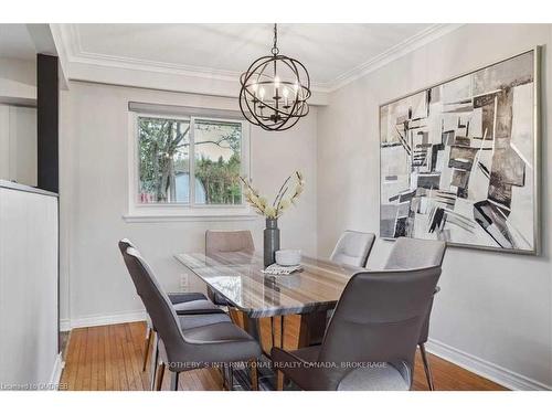 346 Trafalgar Court, Burlington, ON - Indoor Photo Showing Dining Room