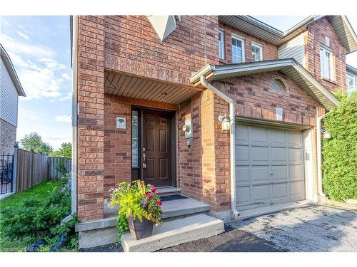 19 Foxtrot Drive, Hamilton, ON - Outdoor