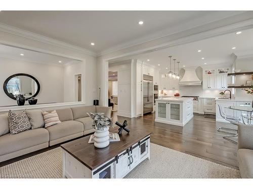 2240 Pine Glen Road, Oakville, ON - Indoor Photo Showing Living Room