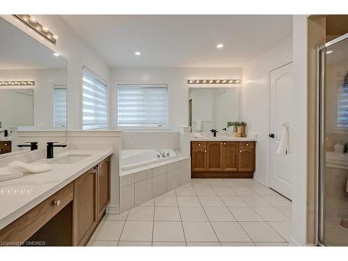 2240 Pine Glen Road, Oakville, ON - Indoor Photo Showing Bathroom