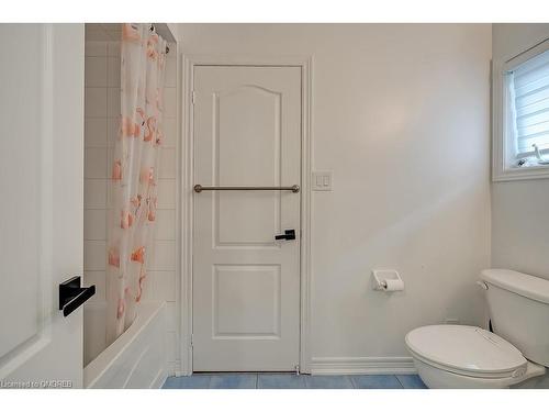 2240 Pine Glen Road, Oakville, ON - Indoor Photo Showing Bathroom