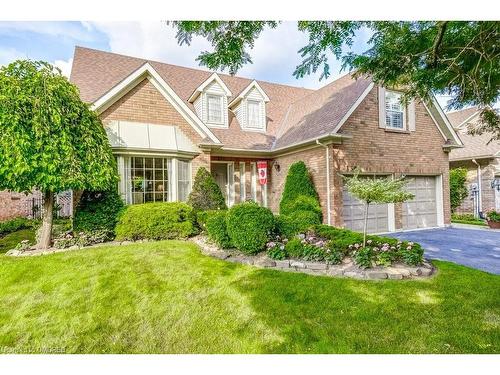 1301 Mapleridge Crescent, Oakville, ON - Outdoor