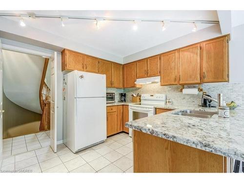 1301 Mapleridge Crescent, Oakville, ON - Indoor Photo Showing Kitchen With Double Sink