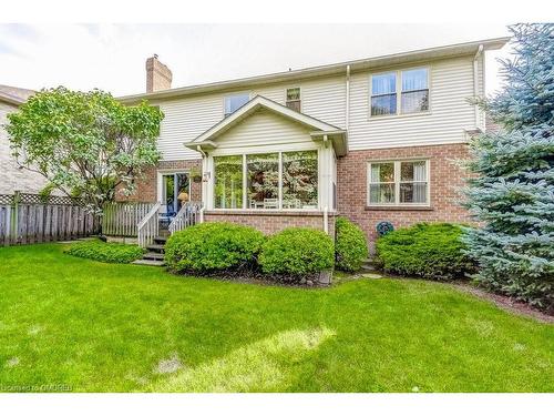 1301 Mapleridge Crescent, Oakville, ON - Outdoor