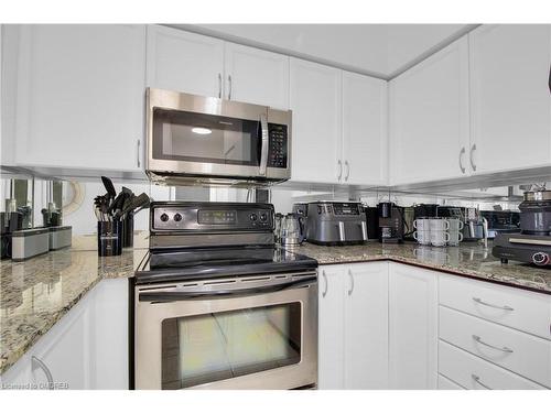 2806-388 Prince Of Wales Drive, Mississauga, ON - Indoor Photo Showing Kitchen