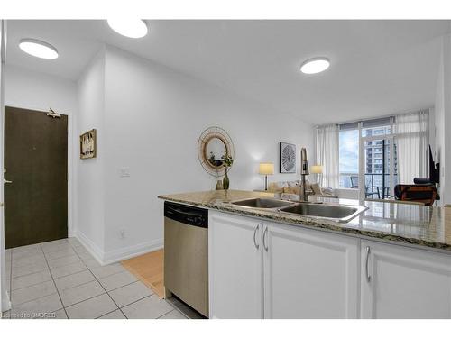 2806-388 Prince Of Wales Drive, Mississauga, ON - Indoor Photo Showing Kitchen With Double Sink