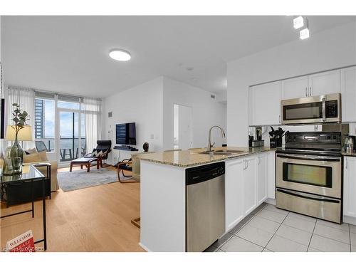 2806-388 Prince Of Wales Drive, Mississauga, ON - Indoor Photo Showing Kitchen With Double Sink