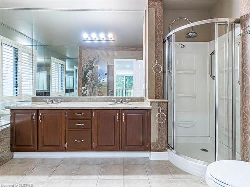 1027 Masters Green, Oakville, ON - Indoor Photo Showing Bathroom