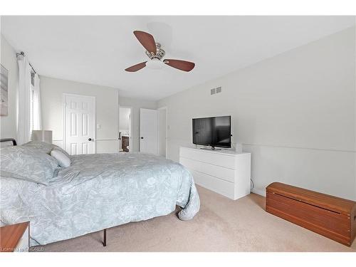 1017 Oak Meadow Road, Oakville, ON - Indoor Photo Showing Bedroom